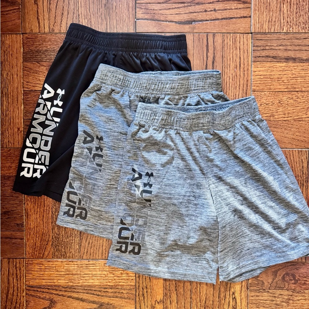 Under Armour Boys Athletic shorts-set of 3